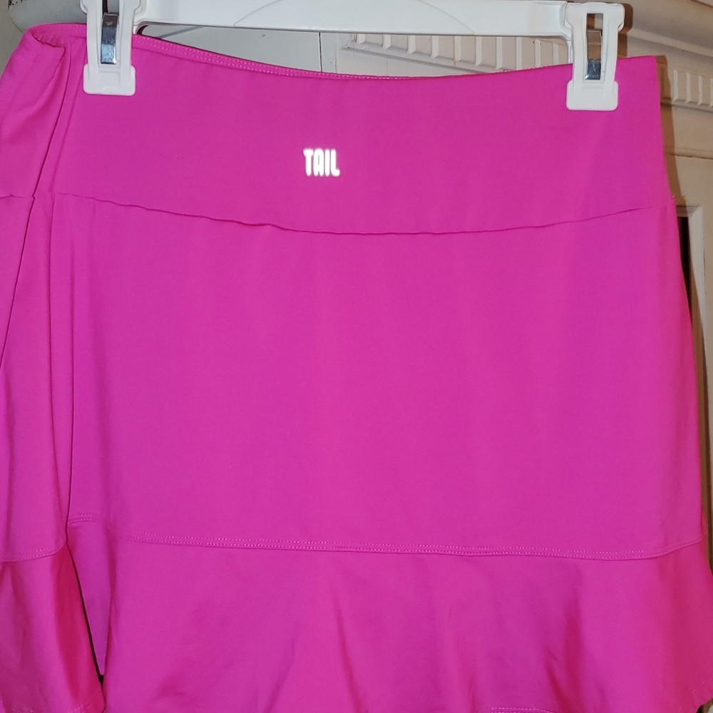 Tail skort - Picture 2 of 4